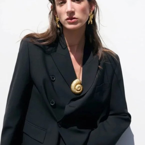 Anthro Starfish stud earrings - Picture 6 of 6